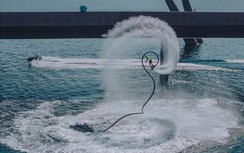 Đến show diễn Jetski chiêm ngưỡng cú bay tương đương tòa nhà 5 tầng trên mặt biển