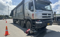 Xe tải tông xe máy trên QL1, người đàn ông tử vong tại chỗ
