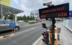 Ngày đầu thí điểm thu phí không dừng ở sân bay Tân Sơn Nhất: Suôn sẻ, thuận lợi