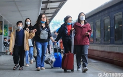 Ga Hà Nội đông nghẹt khách ngày cuối trước kỳ nghỉ Tết