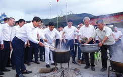 Gác tình riêng, đón Tết trên công trường cao tốc