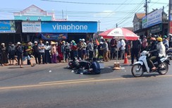 Bé gái 3 tuổi bị xe khách cán tử vong, bố ôm thi thể con gào khóc