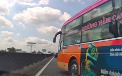 Ô tô phanh dúi dụi trước cú chuyển làn ẩu của xe giường nằm