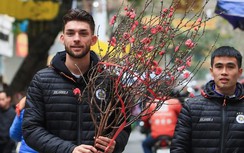 Dàn ngoại binh V-League ăn Tết Việt Nam ra sao?