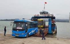 Những chuyến phà đầu tiên từ bến Đồng Bài đi Cát Bà