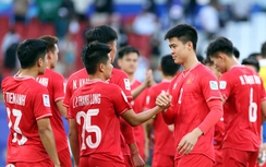 Tuyển Việt Nam hội quân, HLV Troussier bất ngờ gọi lại người hùng SEA Games