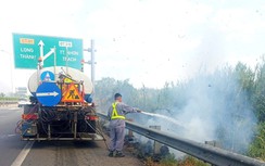 Báo động nạn đốt rơm, rạ đe dọa an toàn trên cao tốc