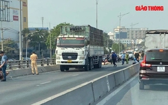 Bản tin TNGT 13/3: Hai người đi xe máy tử vong tại chỗ sau va chạm với xe tải trên QL1