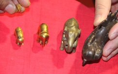 Về nơi người dân thay nhau canh giữ bảo vật vua ban