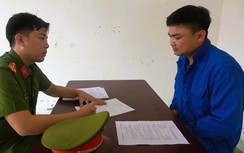 Tạm giữ hình sự tài xế ô tô rời khỏi hiện trường sau va chạm làm 2 người chết