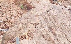 Đá lở, đất sạt rình rập đường Ngọa Vân - Yên Tử: Quảng Ninh xử lý thế nào?