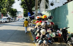 TP.HCM: Có quy định, vì sao thu phí vỉa hè vẫn tắc?