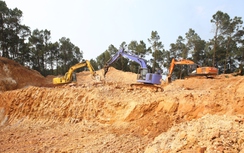 Vướng mặt bằng đường dây 500kV: Một số hộ dân đòi bồi thường quá cao, có dấu hiệu trục lợi