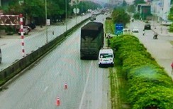 Va chạm với ô tô đầu kéo, nữ tài xế xe máy tử vong thương tâm trên quốc lộ 18