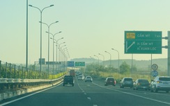 Xử phạt "ma men" chở 9 hành khách trên cao tốc TP.HCM - Long Thành - Dầu Giây