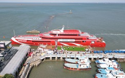 Từ 9/3, tàu cao tốc chở hơn 1.000 khách từ Vũng Tàu đi Côn Đảo chỉ mất 3 tiếng