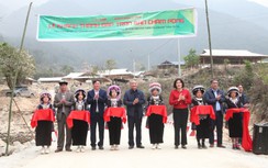 Khánh thành đập tràn Chăm Pộng, lễ hội hoa sơn tra Mường La đông nghẹt du khách