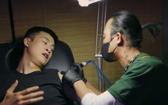 Mình yêu nhau bình yên thôi tập 21: Nhân - Ngọc dắt tay nhau đi xăm tại nhà Doãn Quốc Đam