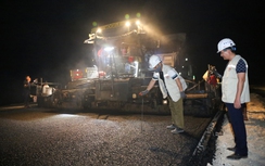 Đêm trắng trên công trường cao tốc Diễn Châu - Bãi Vọt