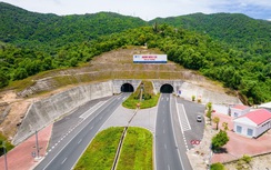 Không có việc sụt lún hầm đường bộ qua Đèo Cả