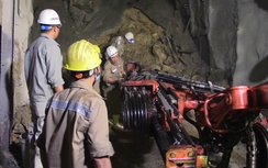 Tăng mũi thi công gia cố hầm đường sắt đèo Cả