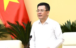 Bộ trưởng Công thương: Mua giá 0 đồng điện mặt trời mái nhà mới hạn chế được lòng tham