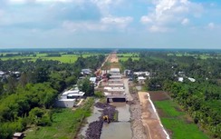 Cao tốc Cần Thơ - Cà Mau đã đủ cát thi công?