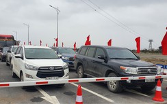 Du khách đi lại thế nào khi Hải Phòng hạn chế ô tô ra đảo Cát Bà?