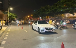 CSGT xử phạt xuyên lễ, nhiều tài xế phải bắt taxi về nhà vì dính lỗi nồng độ cồn