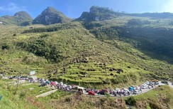 Lượng khách đổ về Sa Pa, Đồng Văn, Tam Đảo dịp nghỉ lễ không có đột biến