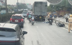 Ngã ra đường bị xe tải cán, cô gái trẻ tử vong trên QL5