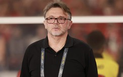 Vừa về nước, HLV Troussier đã thừa nhận điều chưa từng nói