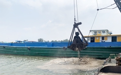 Mỏ cát đầu tiên theo cơ chế đặc thù ở An Giang bắt đầu khai thác
