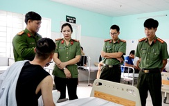 Bắt đối tượng vận chuyển ma tuý, thượng uý công an bị chém