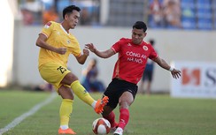 Cựu sao HAGL nhận án phạt nặng vì xúc phạm trọng tài