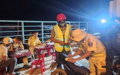 Tài xế chạy xe dịch vụ đưa người nhậu về nhà bị phạt vi phạm nồng độ cồn