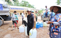 “Giọt nước nghĩa tình” giải cơn khát miền hạn mặn