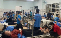 Gần 100 người ngộ độc thực phẩm ở Đồng Nai: Yêu cầu đình chỉ bếp ăn, điều tra xử lý