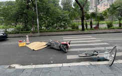 Va chạm với xe đạp, người phụ nữ đi xe máy tử vong tại chỗ