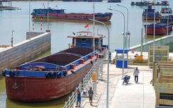 Lợi lớn nhờ tăng đầu tư đường thủy, đường sắt