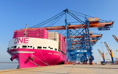Cảng biển đón cơ hội lớn từ những "siêu tàu" giảm tải
