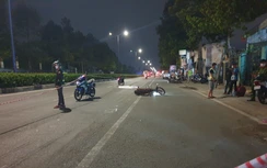 Ngã xuống đường, người đàn ông bị xe container cán tử vong