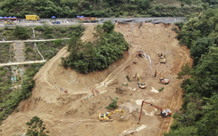 Thủ tướng thăm hỏi Trung Quốc về vụ sạt lở cao tốc làm 48 người thiệt mạng