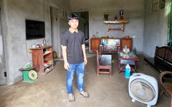 Cơ cực cậu bé gồng gánh chăm mẹ bệnh, anh tai nạn