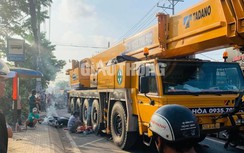 Bản tin TNGT 7/5: Một phụ nữ bị xe cẩu cán tử vong trong lúc chở con đi học