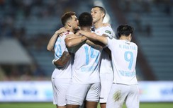 V-League: Ngôi sao khao khát nhập tịch Việt Nam tỏa sáng, Nam Định thắng dễ Bình Dương