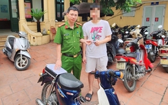 Để quên xe máy 1 tháng ở ngoài đường, thanh niên bất ngờ được nhận lại