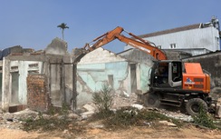 Xử lý dứt điểm vướng mắc mặt bằng, mỏ vật liệu, gỡ tiến độ cao tốc qua Quảng Ngãi