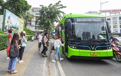 Hà Nội bàn giải pháp để có 100% xe buýt xanh vào năm 2033