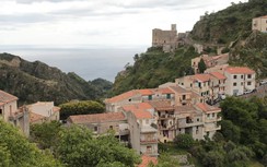 Thị trấn nơi “bố già” mafia từng sinh sống trở thành điểm du lịch hấp dẫn